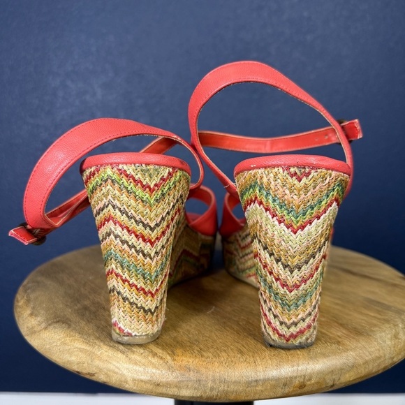 Mudd "Bailey" Coral Wedge Sandals, Size 9.5 - Picture 3 of 7